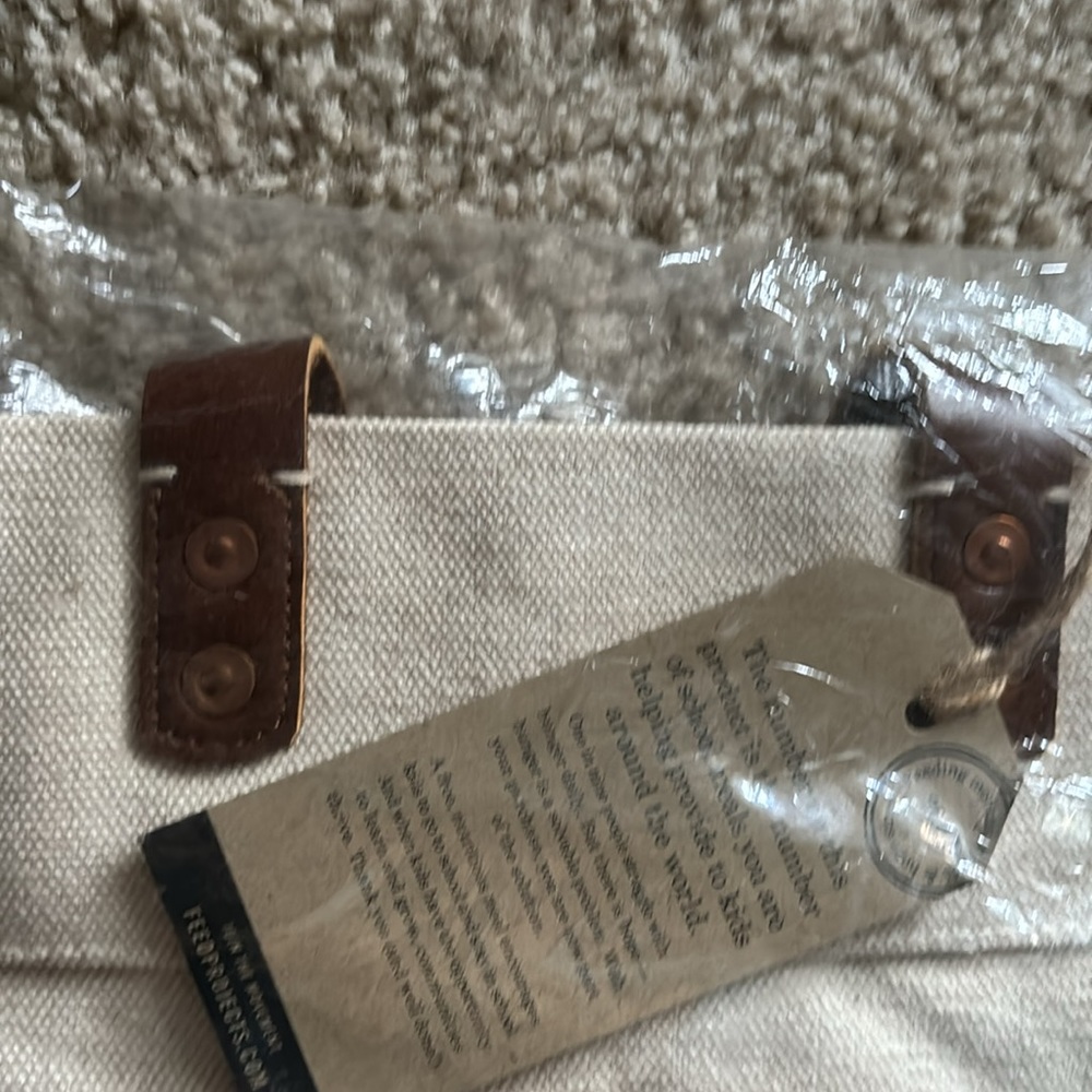 NWT NIP FEED XL Market Tote  Canvas w/ leather handles Natural color - Picture 4 of 8
